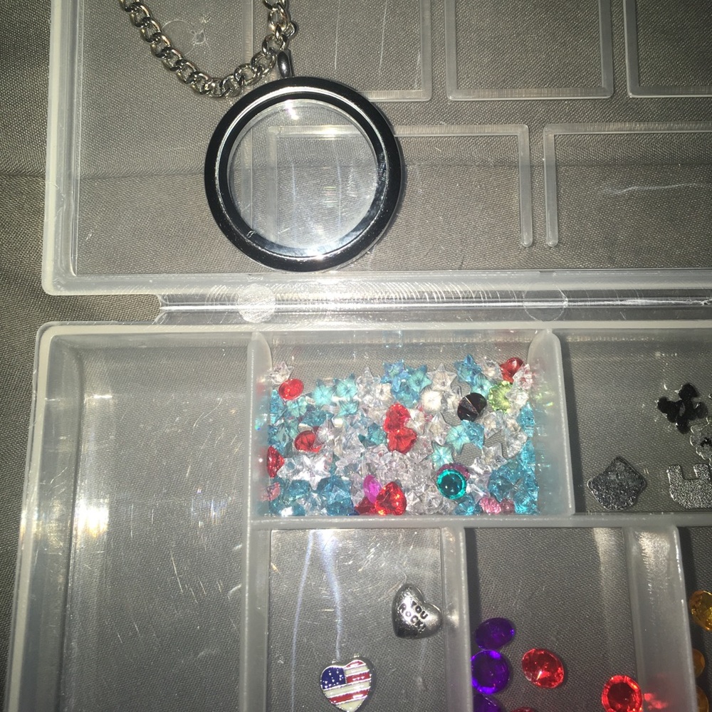 Living Locket Jewels-New!  3 for $10!